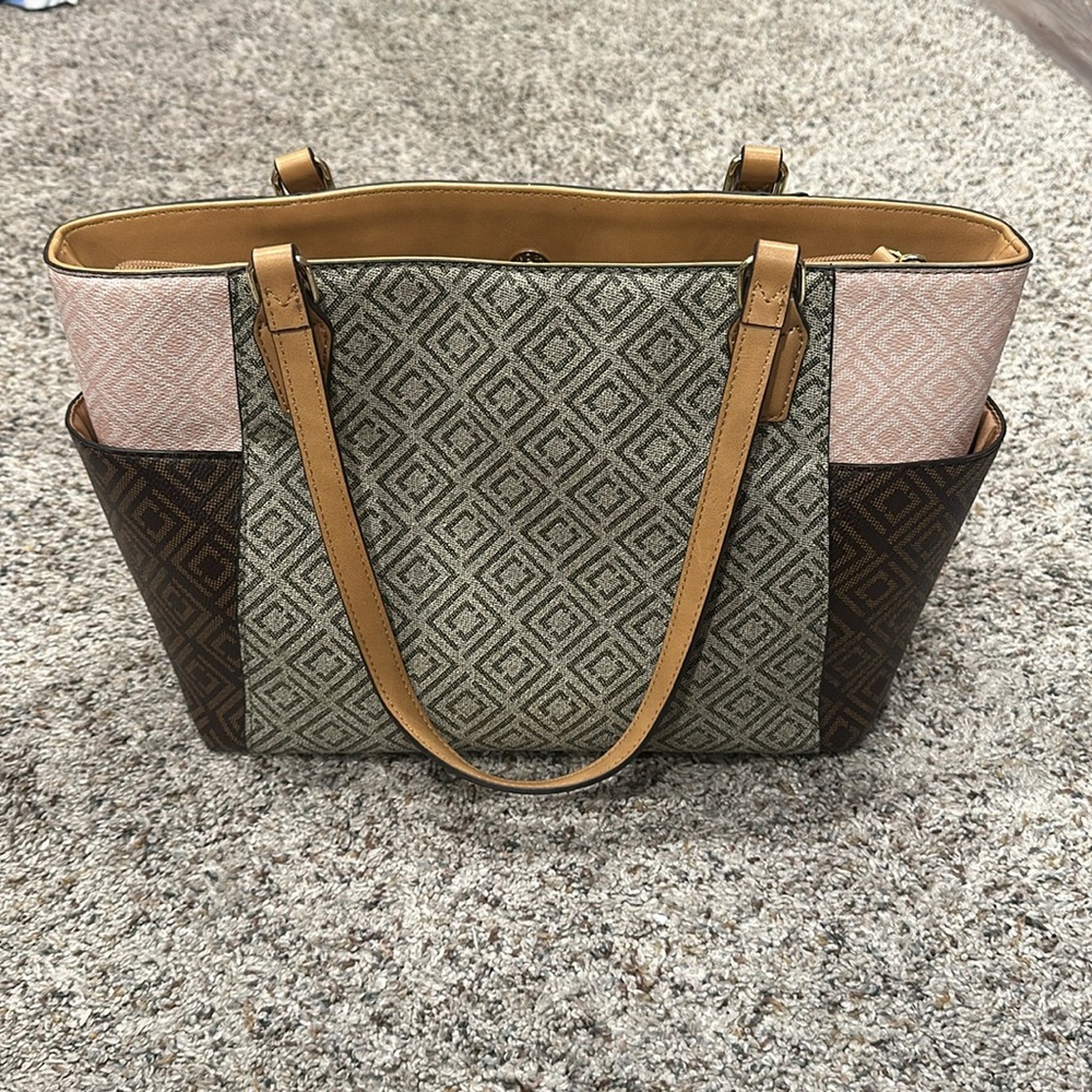 Liz Claiborne Purse - Picture 2 of 14